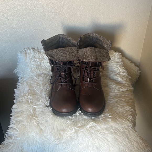 B.O.C Brown Leather Boots sz 9 - Picture 2 of 9